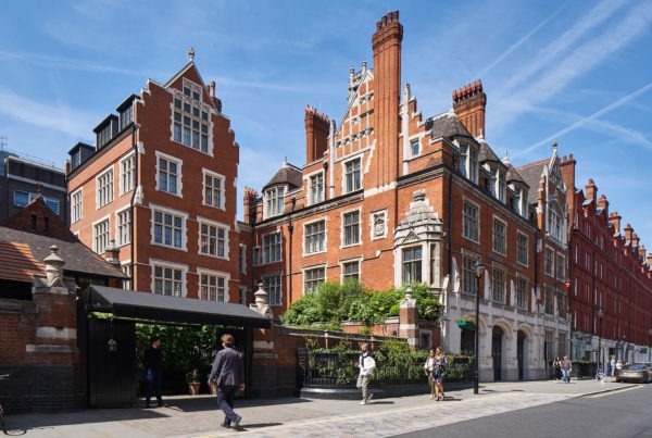 Hotel André Balazs & Manhattan Loft Corporation JV