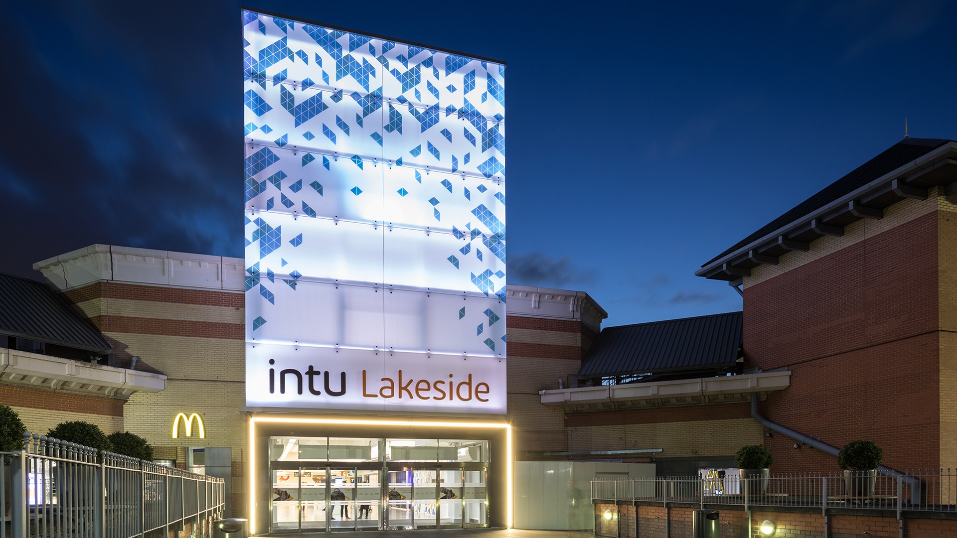 Shop till you drop at Lakeside!