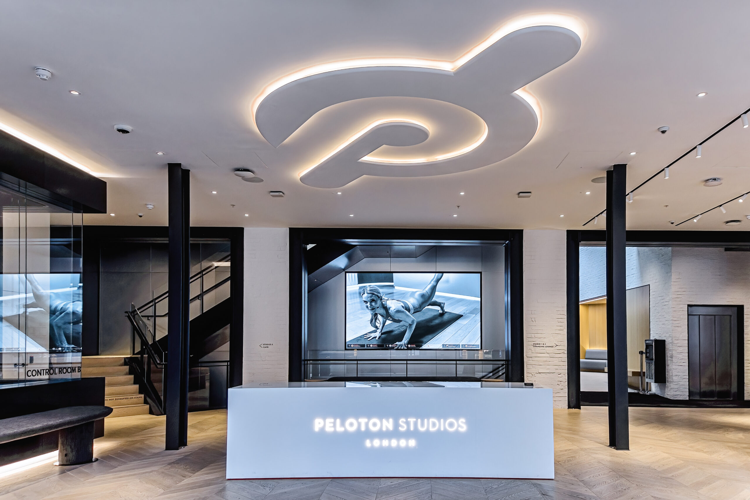 8-Reception Main 2